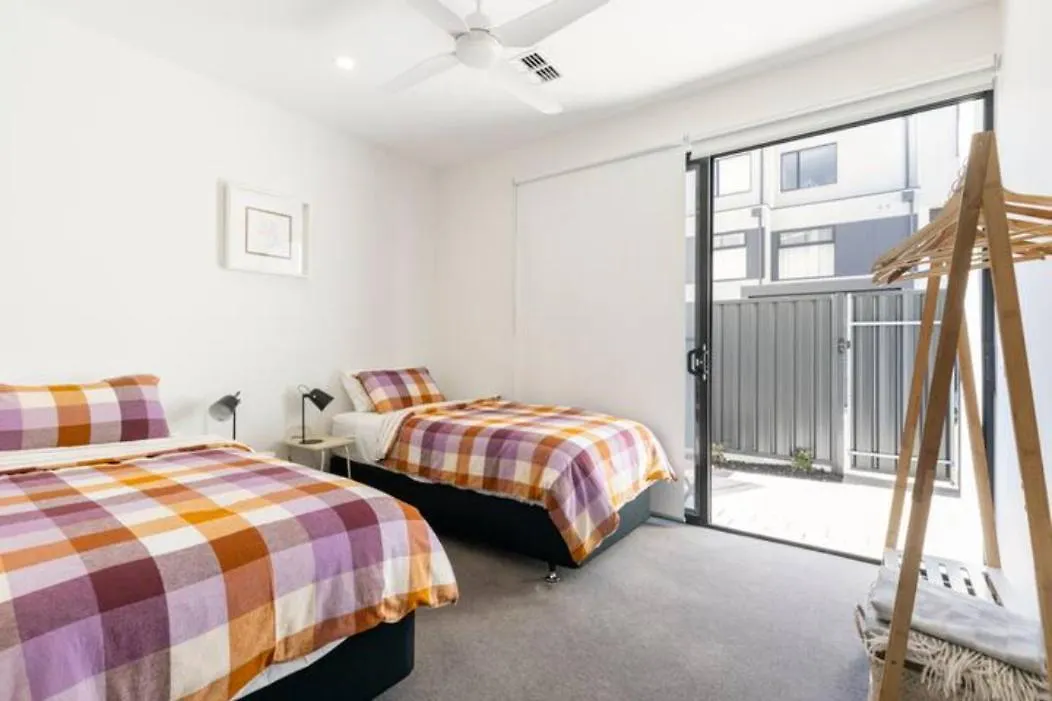 Apartment Vinrace City Escape Adelaide Australia
