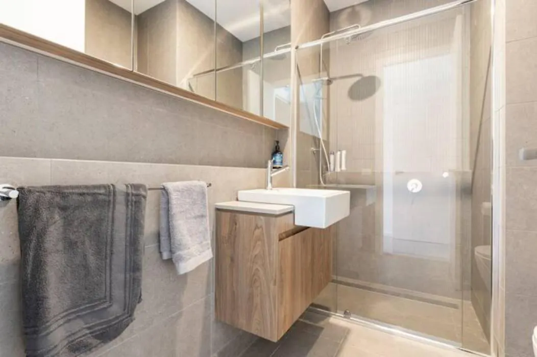 Apartment Vinrace City Escape Adelaide Australia
